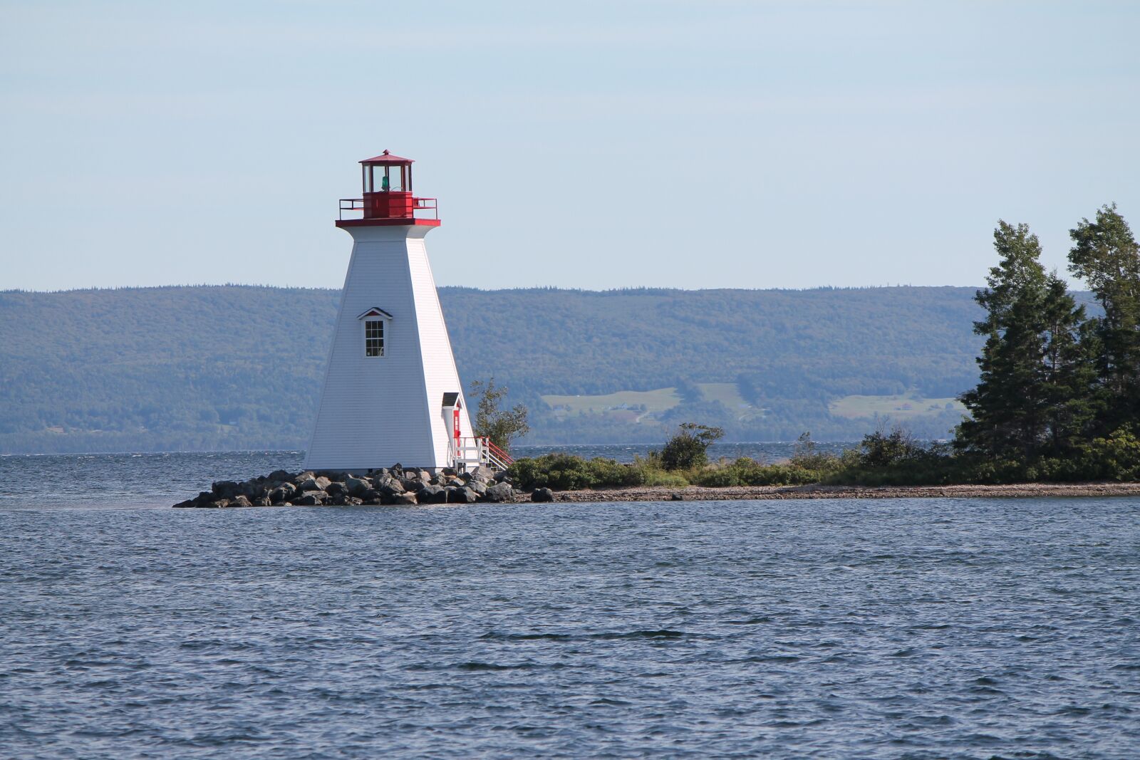 Canon EOS 1100D (EOS Rebel T3 / EOS Kiss X50) sample photo. Lighthouse, baddeck, cape photography