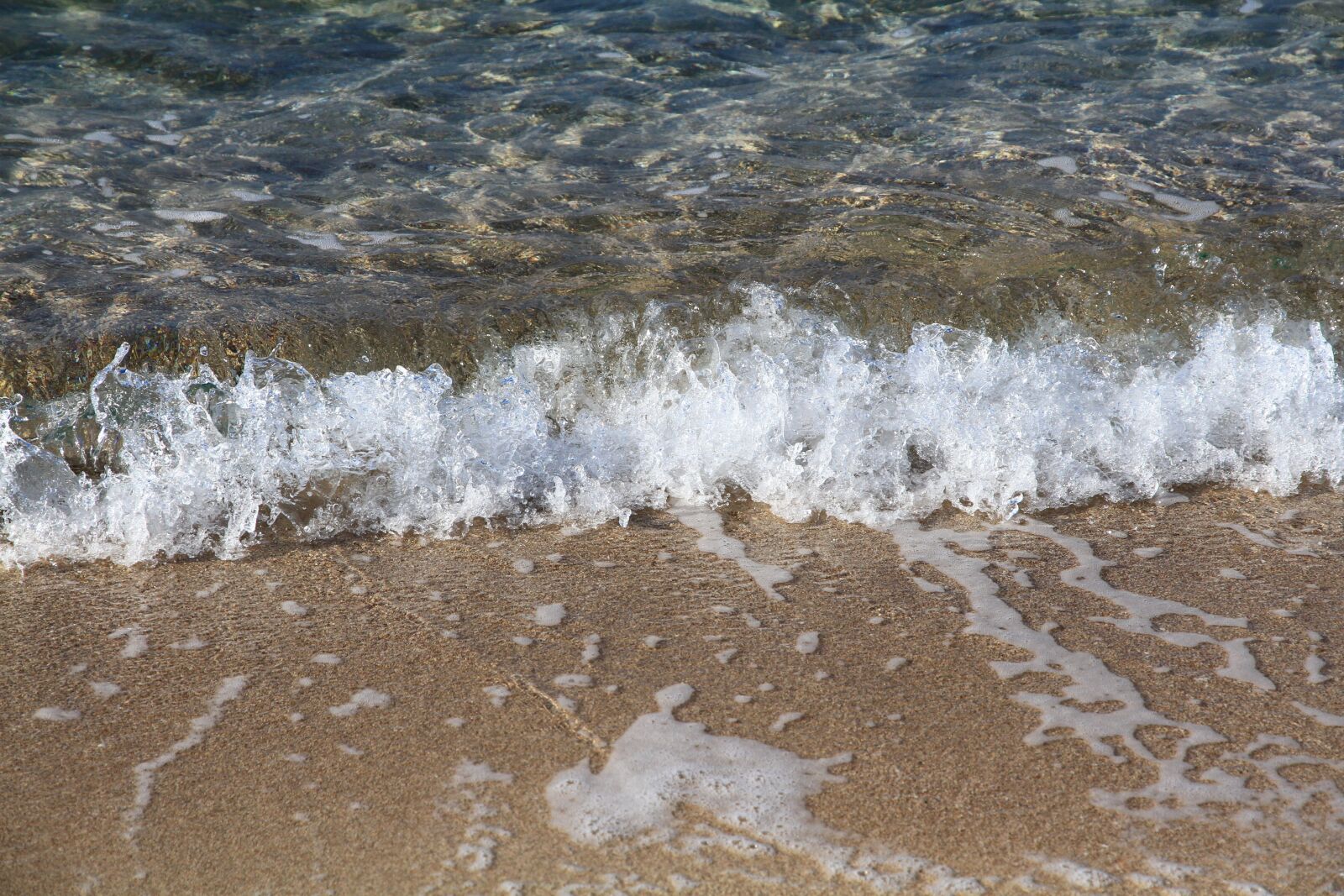 Canon EOS 7D + Canon EF-S 15-85mm F3.5-5.6 IS USM sample photo. Sea, sand, glass photography