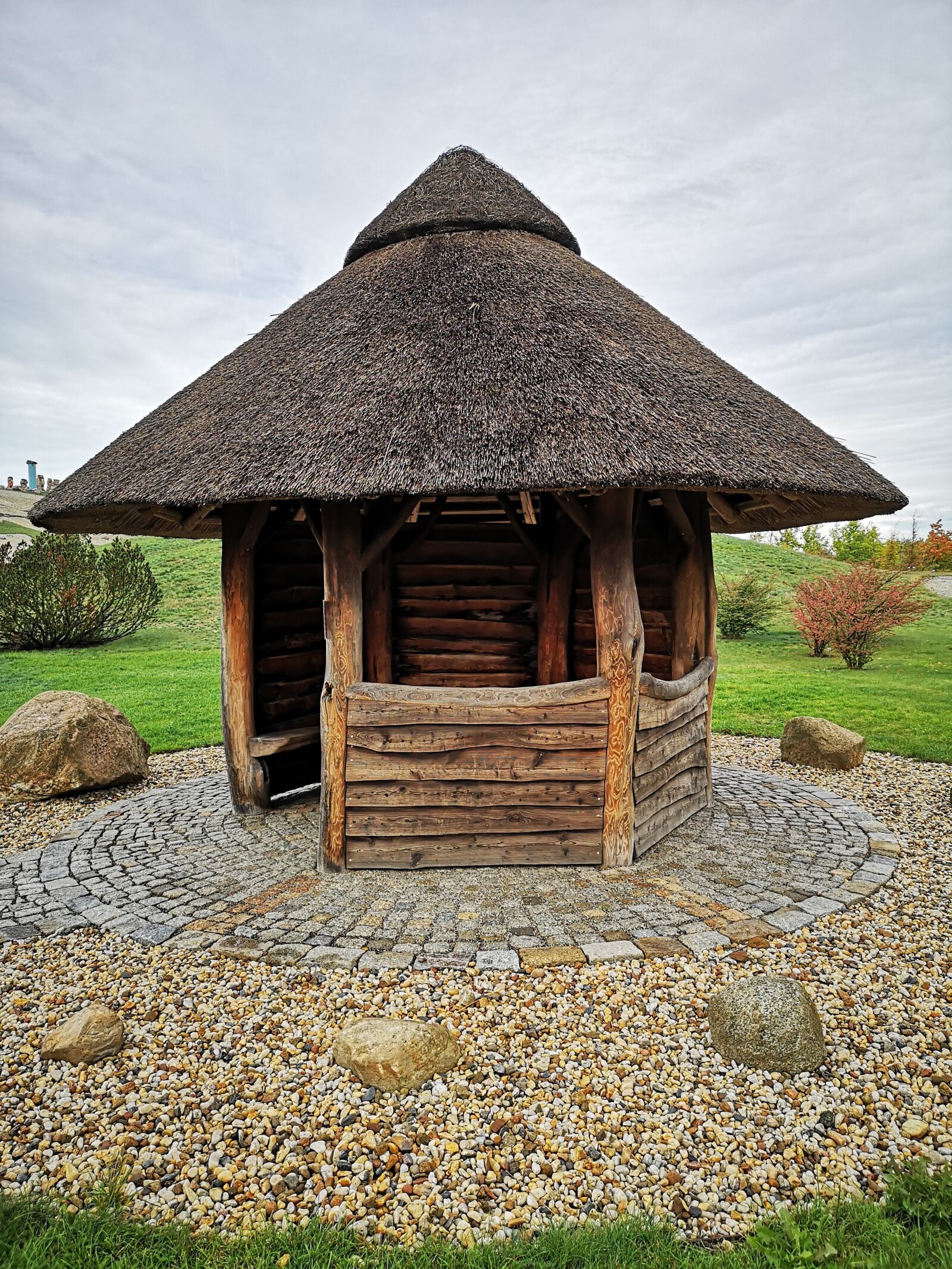 HUAWEI CLT-L09 sample photo. Straw hut, shelter, pebble photography