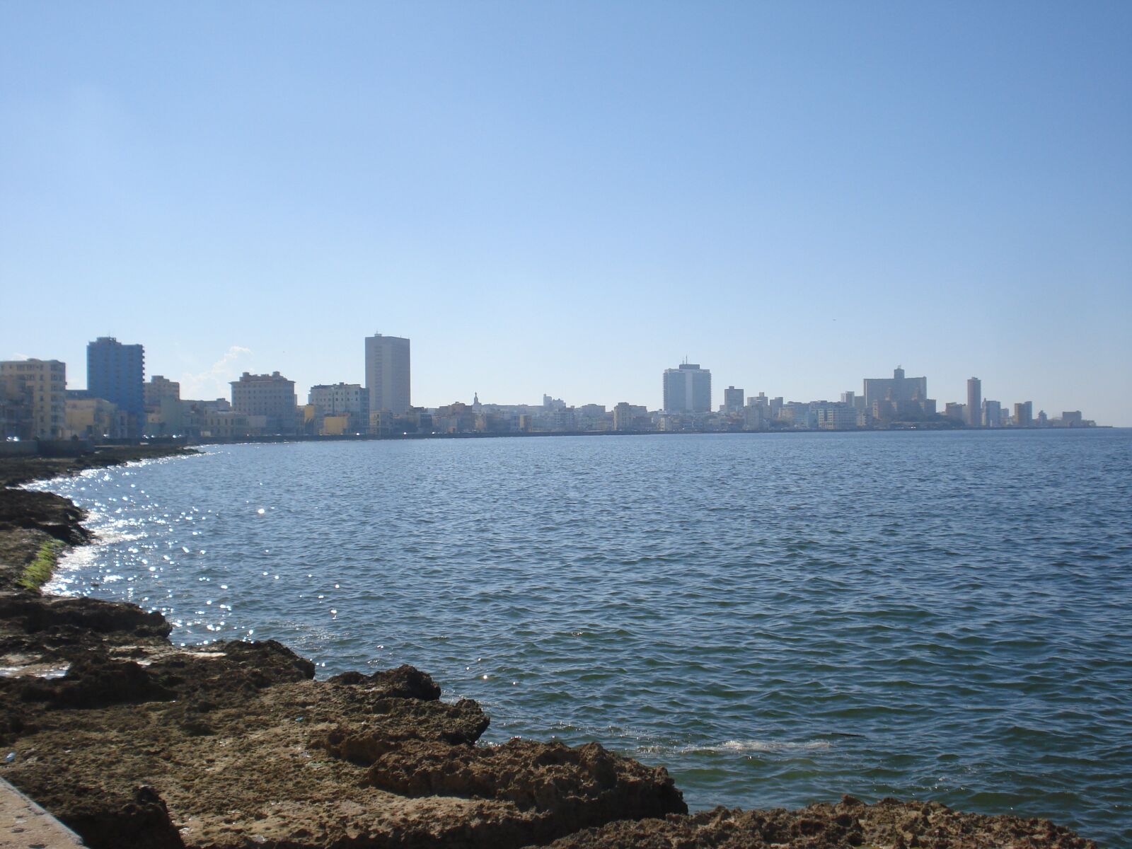 Sony DSC-W55 sample photo. Malecon, havana, cuba photography