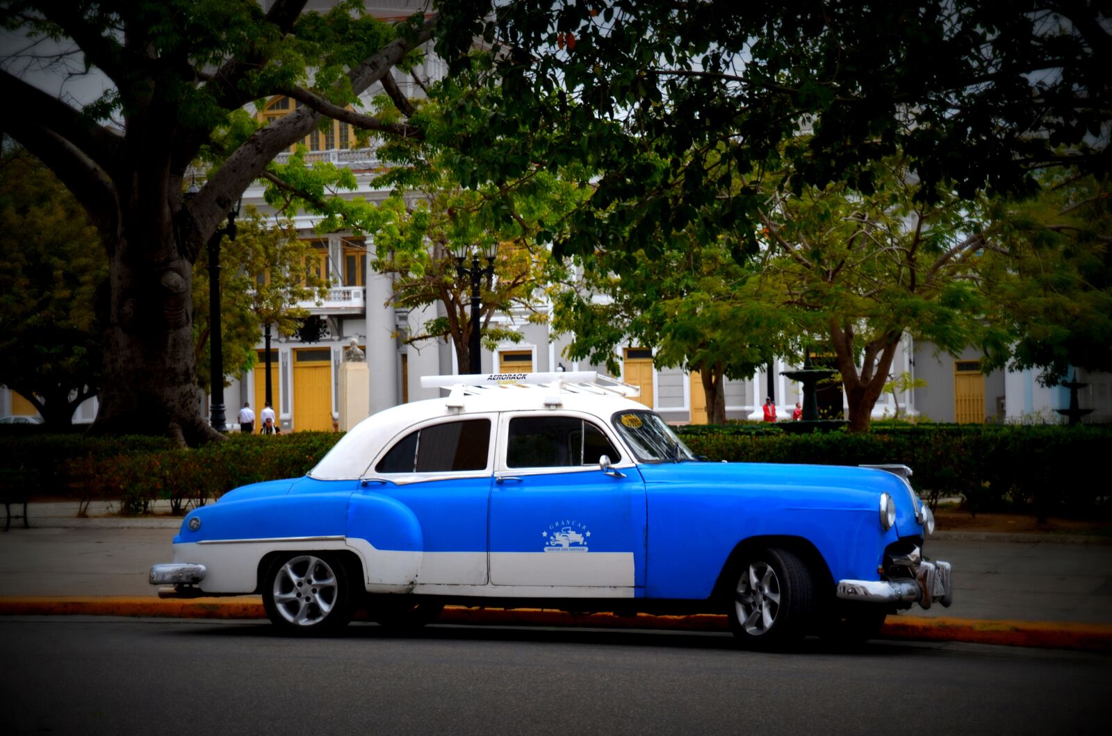 Nikon D5100 sample photo. Oldtimer, cuba, historically photography