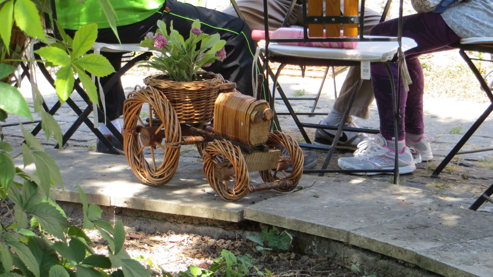 Canon PowerShot SX260 HS sample photo. Otletes, szalma, traktor, virag photography