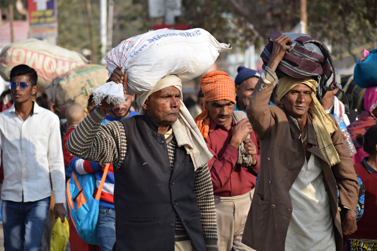 Nikon D3300 sample photo. Lockdown, exodus, india photography