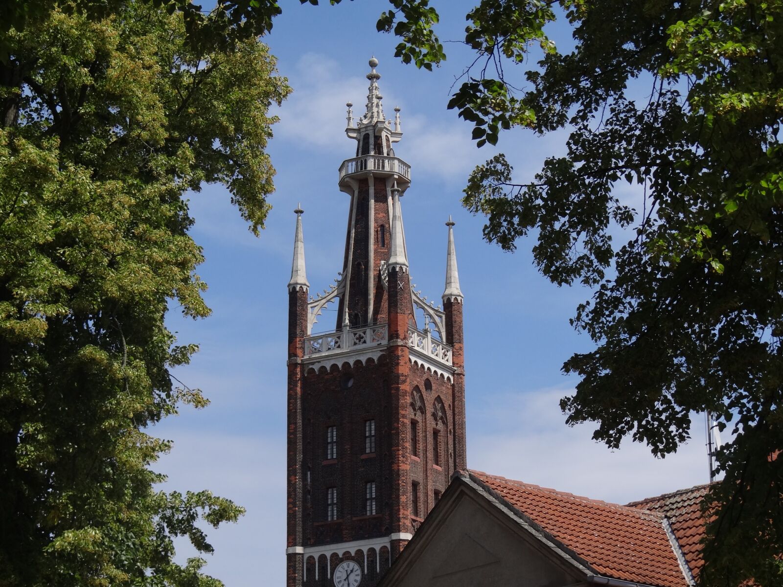 Sony Cyber-shot DSC-HX100V sample photo. Church, steeple, building photography