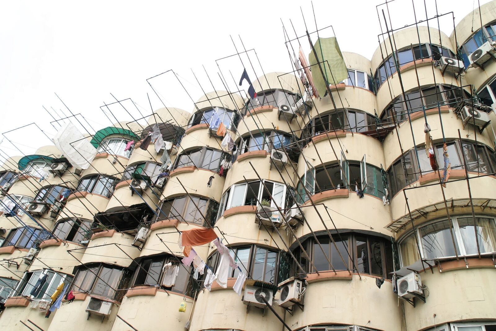 Canon EOS 10D sample photo. Facade, glass, stone photography