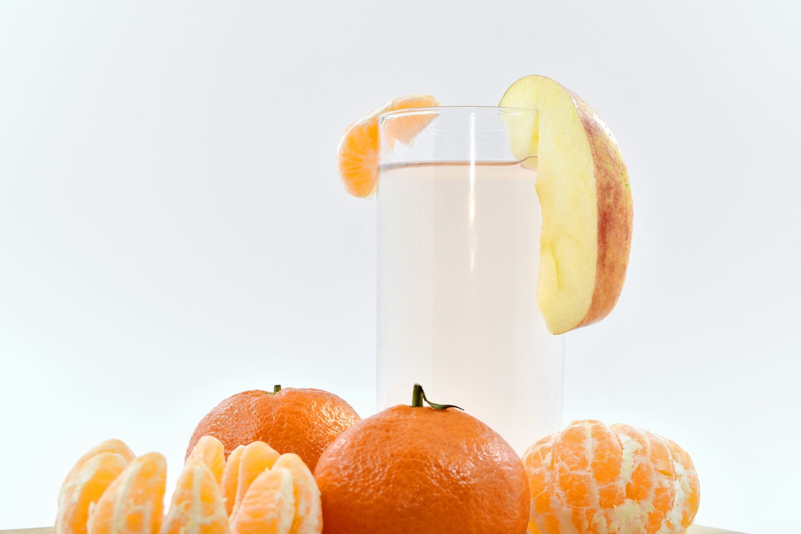 Nikon D5500 sample photo. Apple, beverage, fresh water photography