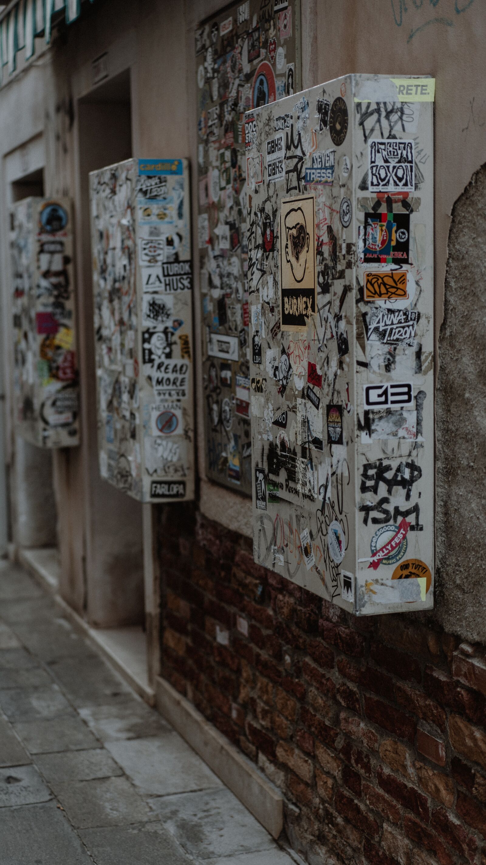 Sony a7 III + Sony Sonnar T* FE 55mm F1.8 ZA sample photo. Italy, venice, city photography