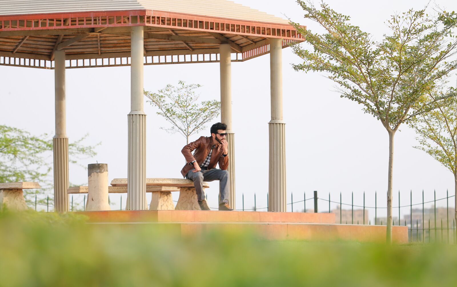 Canon EOS 70D sample photo. Architecture, outdoors, man photography