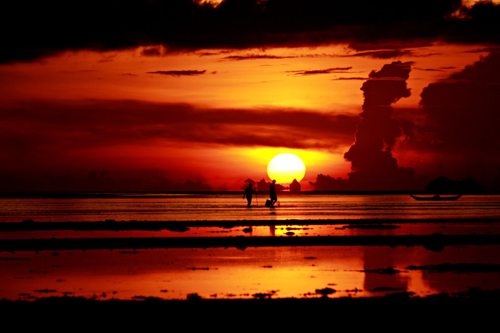Canon EOS 60D sample photo. Sunset, sea, fisherman photography