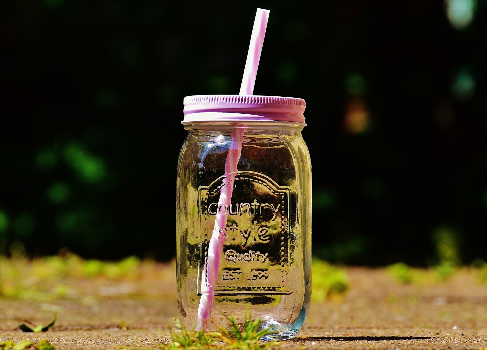 Nikon D3200 sample photo. Trinkglas summer, color, straw photography
