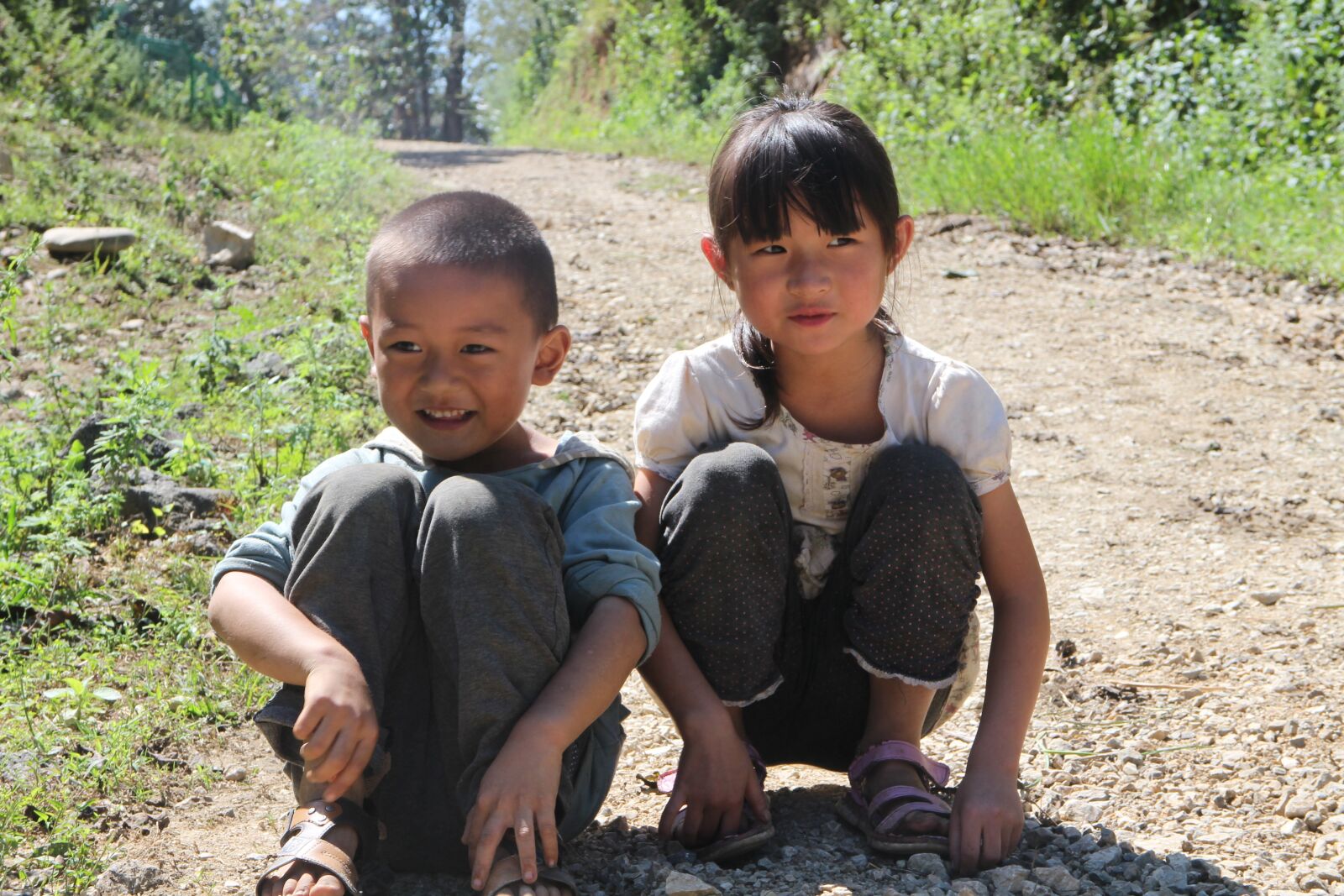 Canon EOS M2 sample photo. Brother and sister, children photography