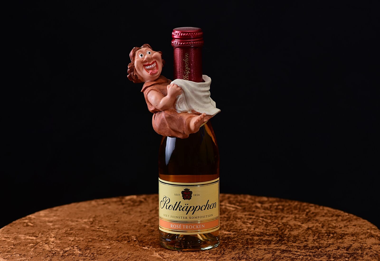 Nikon D7200 sample photo. Champagne, alcohol, figure photography