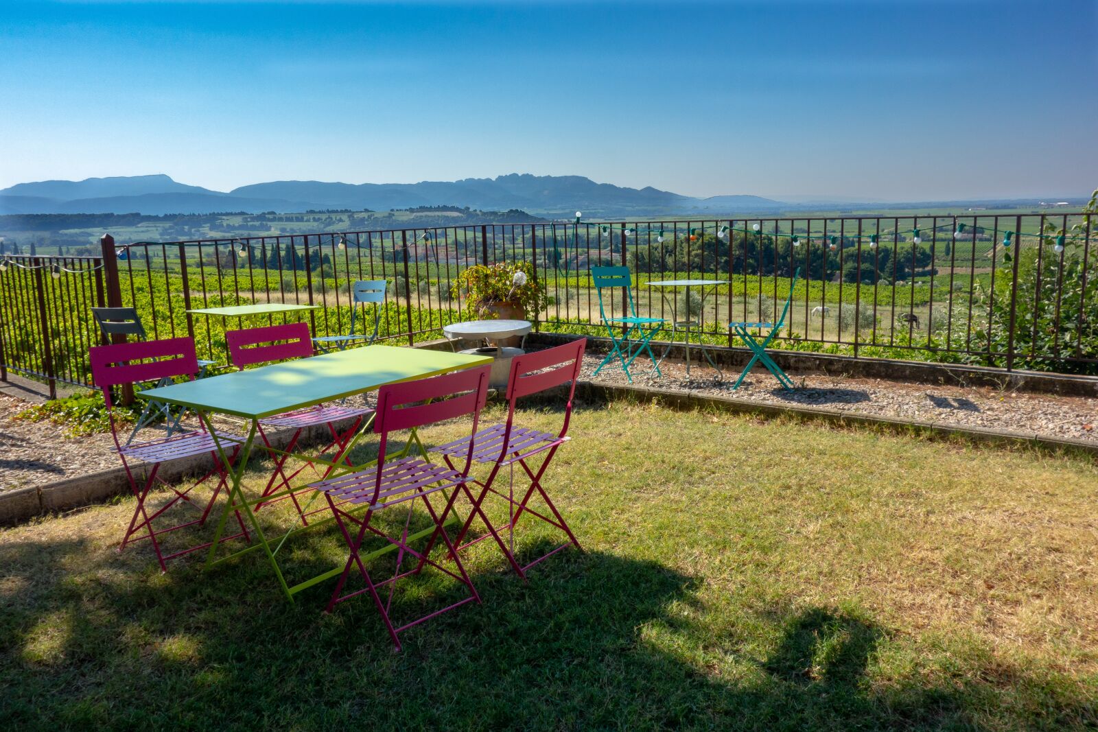 Sony Cyber-shot DSC-RX100 sample photo. Cairanne, provence, alps photography