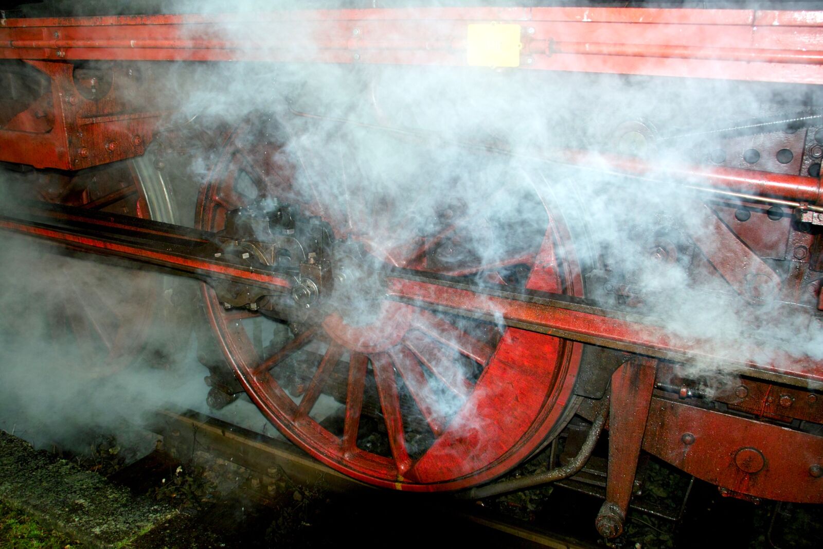 Sigma SD14 sample photo. Loco, train, locomotive photography