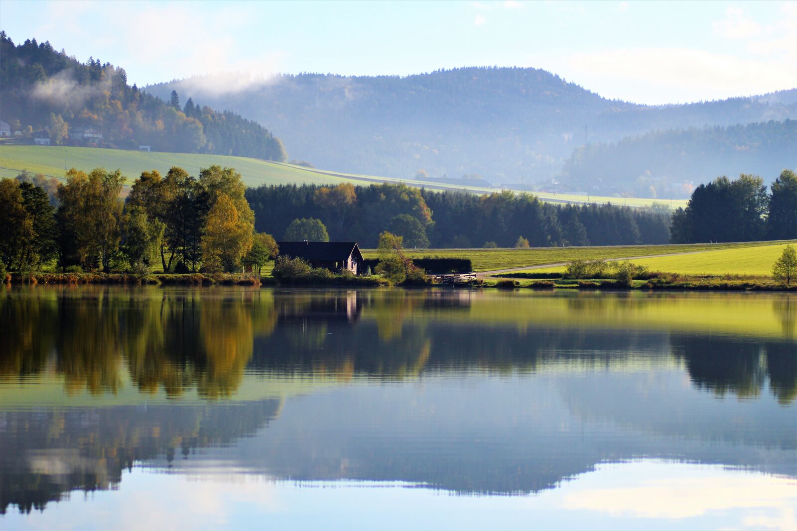 Canon EOS 1300D (EOS Rebel T6 / EOS Kiss X80) sample photo. Klaffer, austria, lake photography