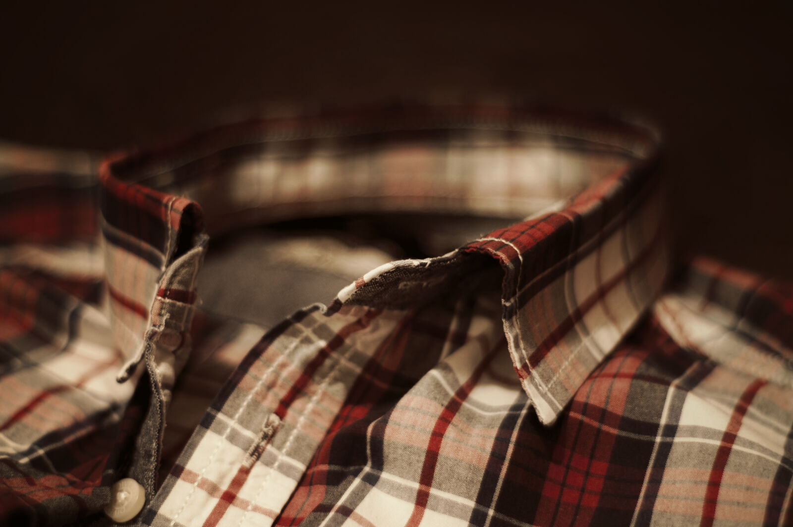 KONICA MINOLTA DYNAX 7D sample photo. Shirt photography