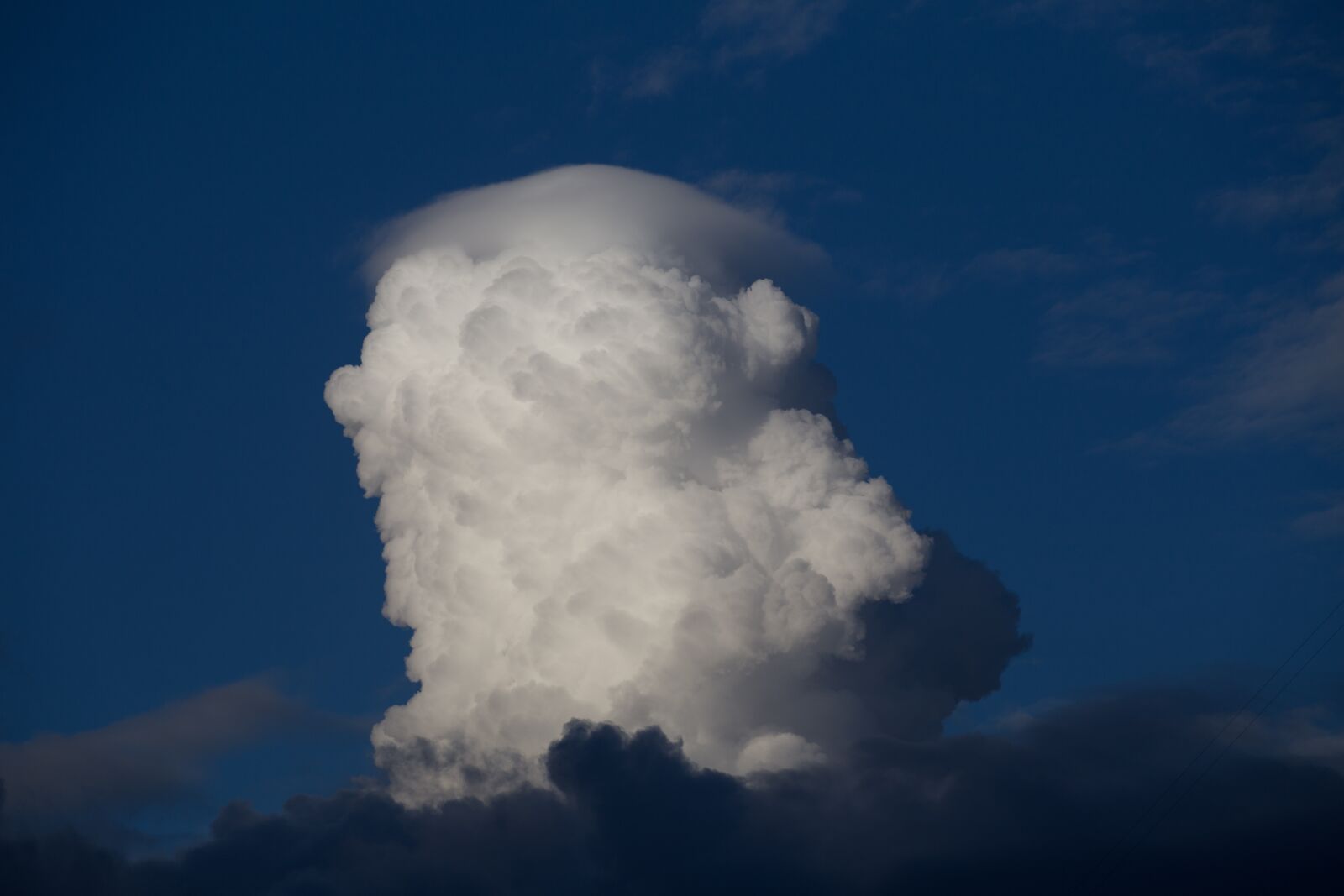 Canon EOS 6D + Canon EF 70-200mm F4L USM sample photo. Cloud, sky, blue photography