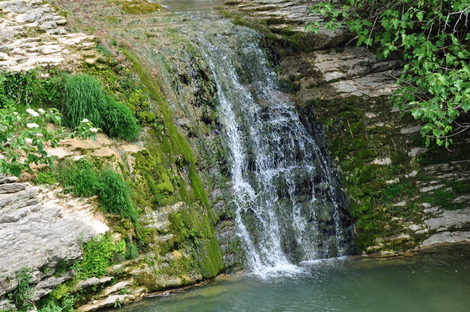 Nikon D90 sample photo. озеро, водопад, водный photography