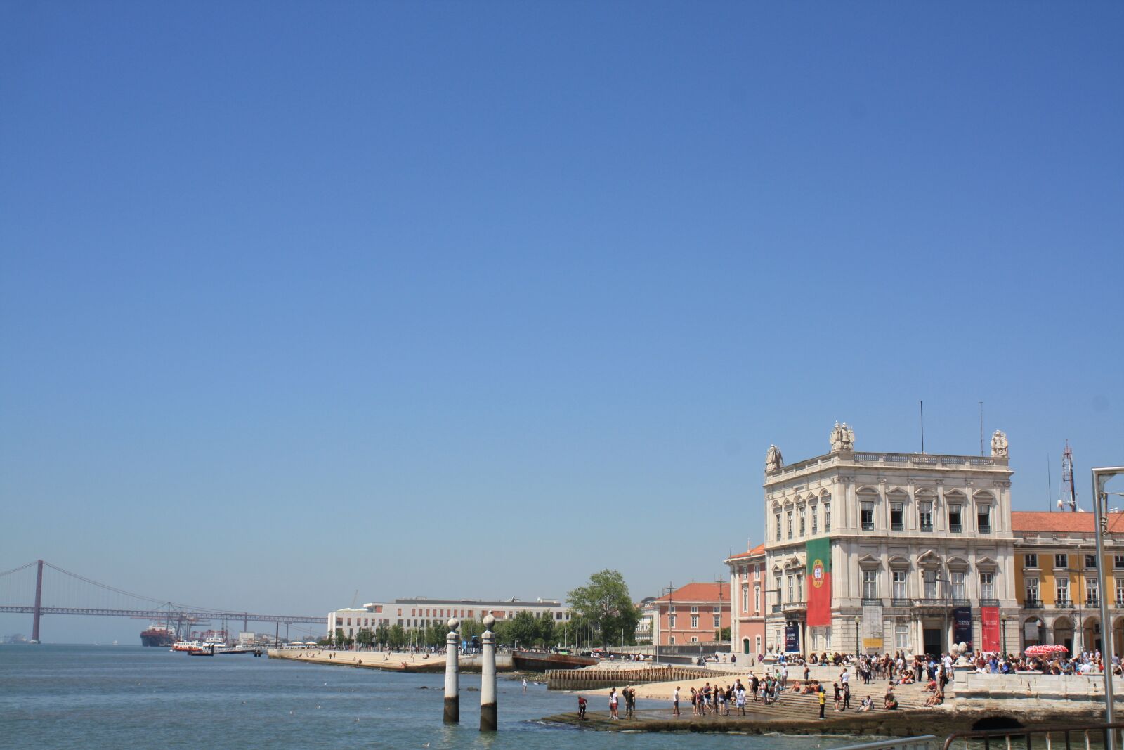 Canon EOS 450D (EOS Rebel XSi / EOS Kiss X2) sample photo. Lisbon, portugal, bridge photography