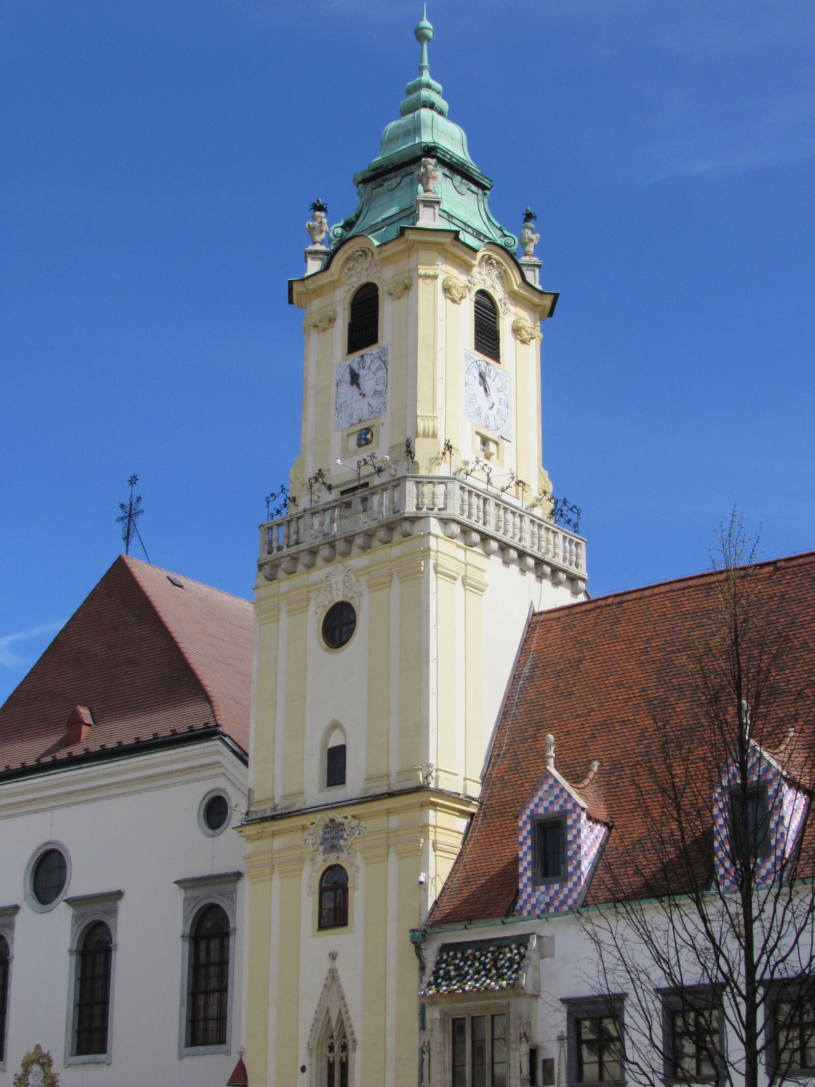 Canon PowerShot SX530 HS sample photo. Bratislava, slovakia, center photography