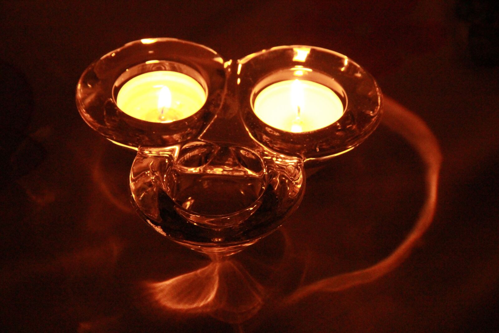 Canon EOS 550D (EOS Rebel T2i / EOS Kiss X4) sample photo. Light, game, glass photography