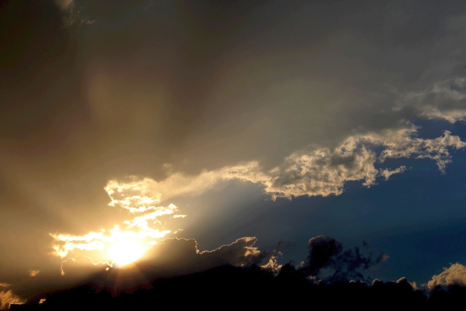 Canon EOS 700D (EOS Rebel T5i / EOS Kiss X7i) sample photo. Sky, clouds, sunset photography
