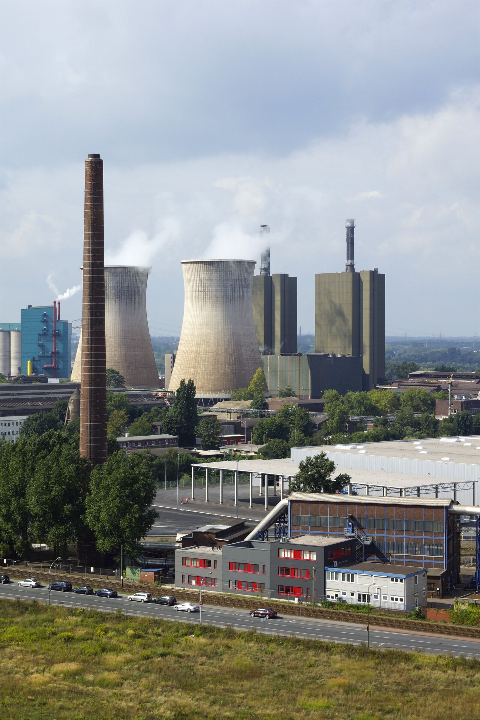 Sony SLT-A77 + Sony DT 16-50mm F2.8 SSM sample photo. Industry, ruhr area, cooling photography