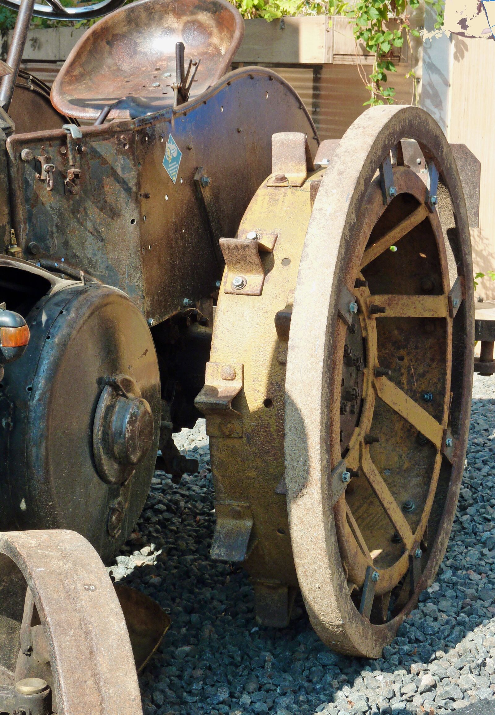 Panasonic DMC-TZ7 sample photo. Old, bulldog, historical agricultural photography
