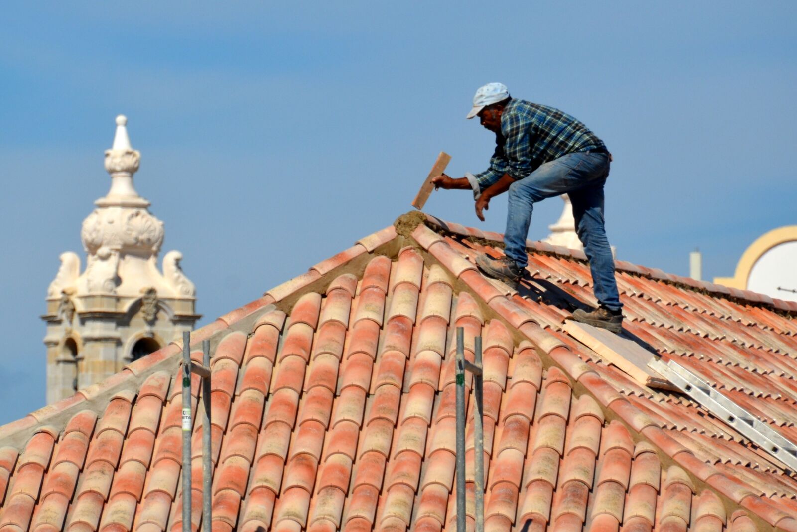 Nikon D5100 sample photo. Work, roof, roofs photography