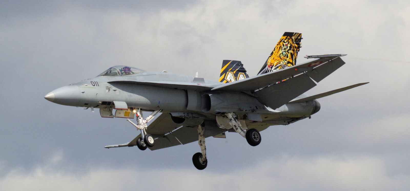 Pentax K-30 sample photo. Jet, aircraft, f-18 photography