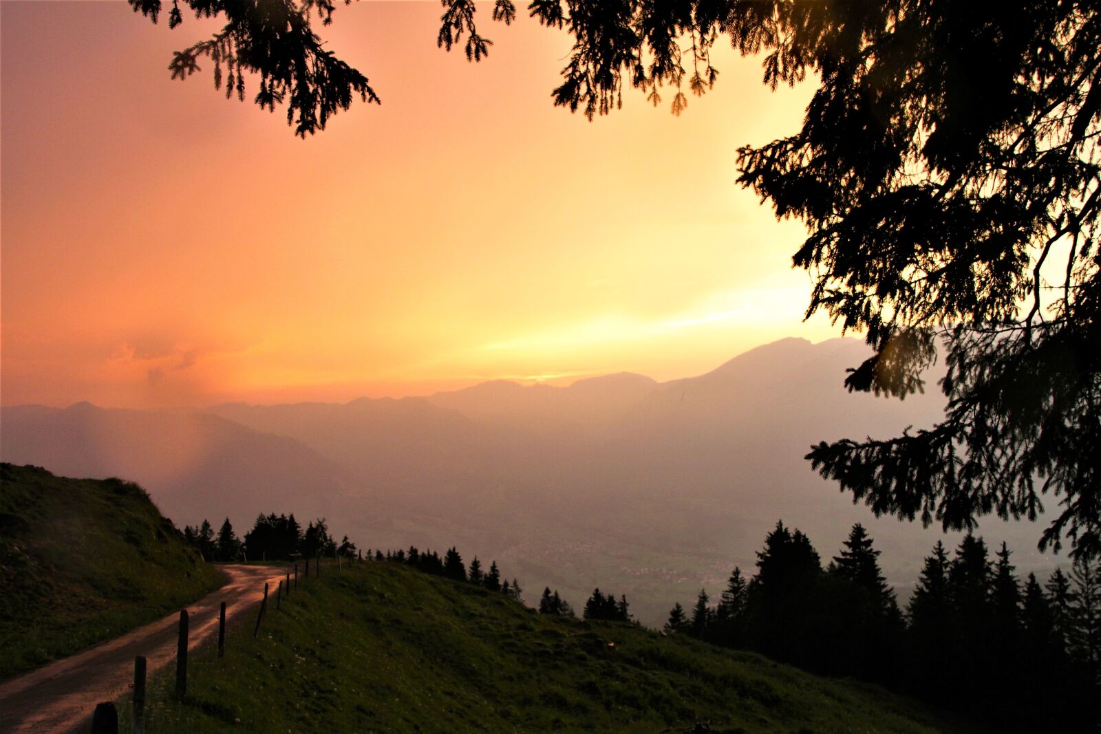 Canon EOS 7D sample photo. Sunset, lights, landscape photography