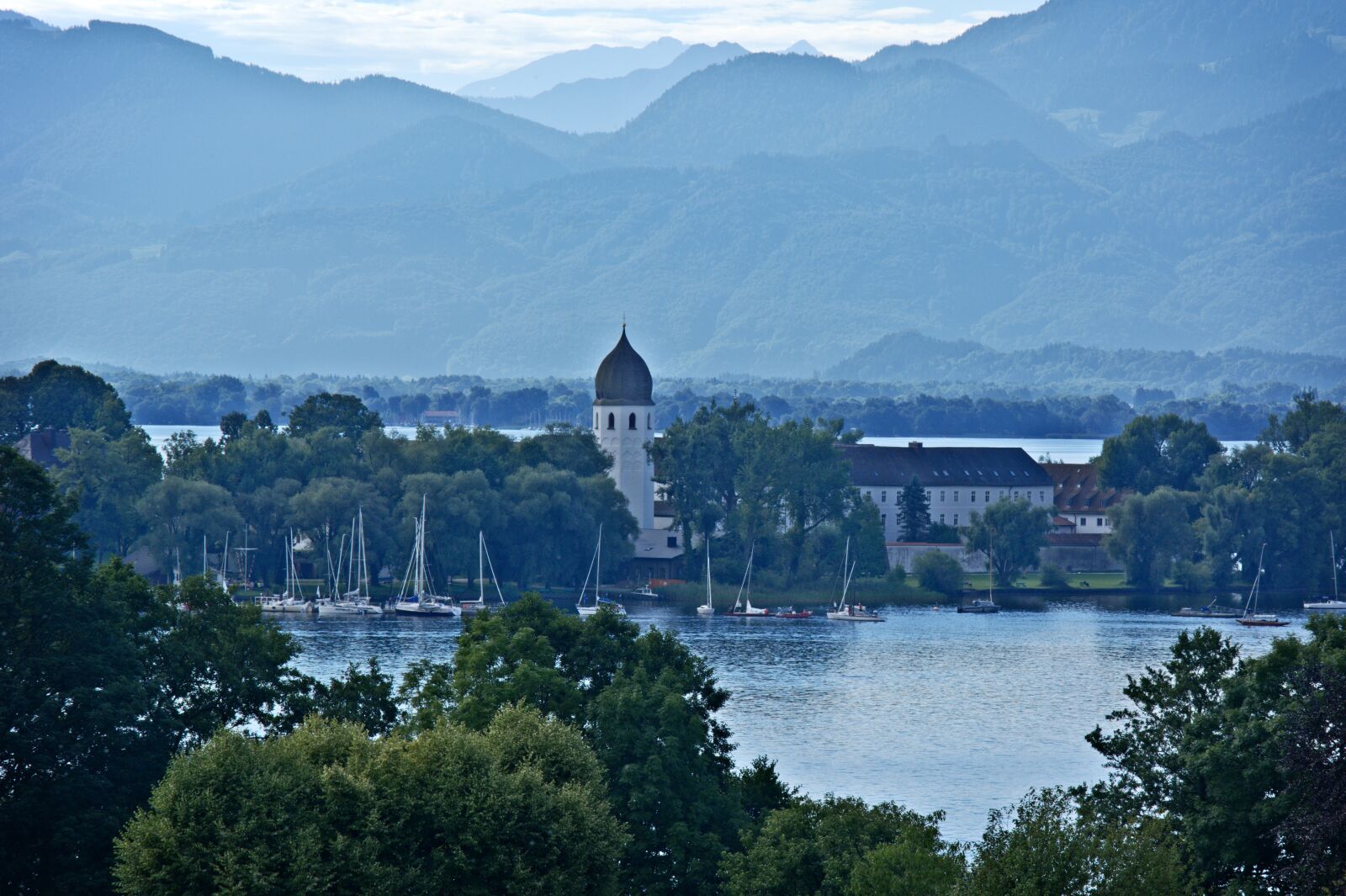 55.0-200.0mm f/4.0-f/5.6 sample photo. Landscape, bavaria, chiemgau photography