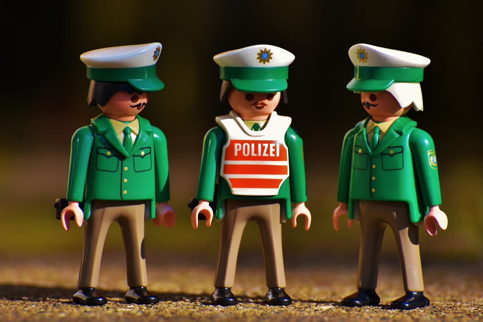 Nikon D7200 sample photo. Police officers, old, playmobil photography