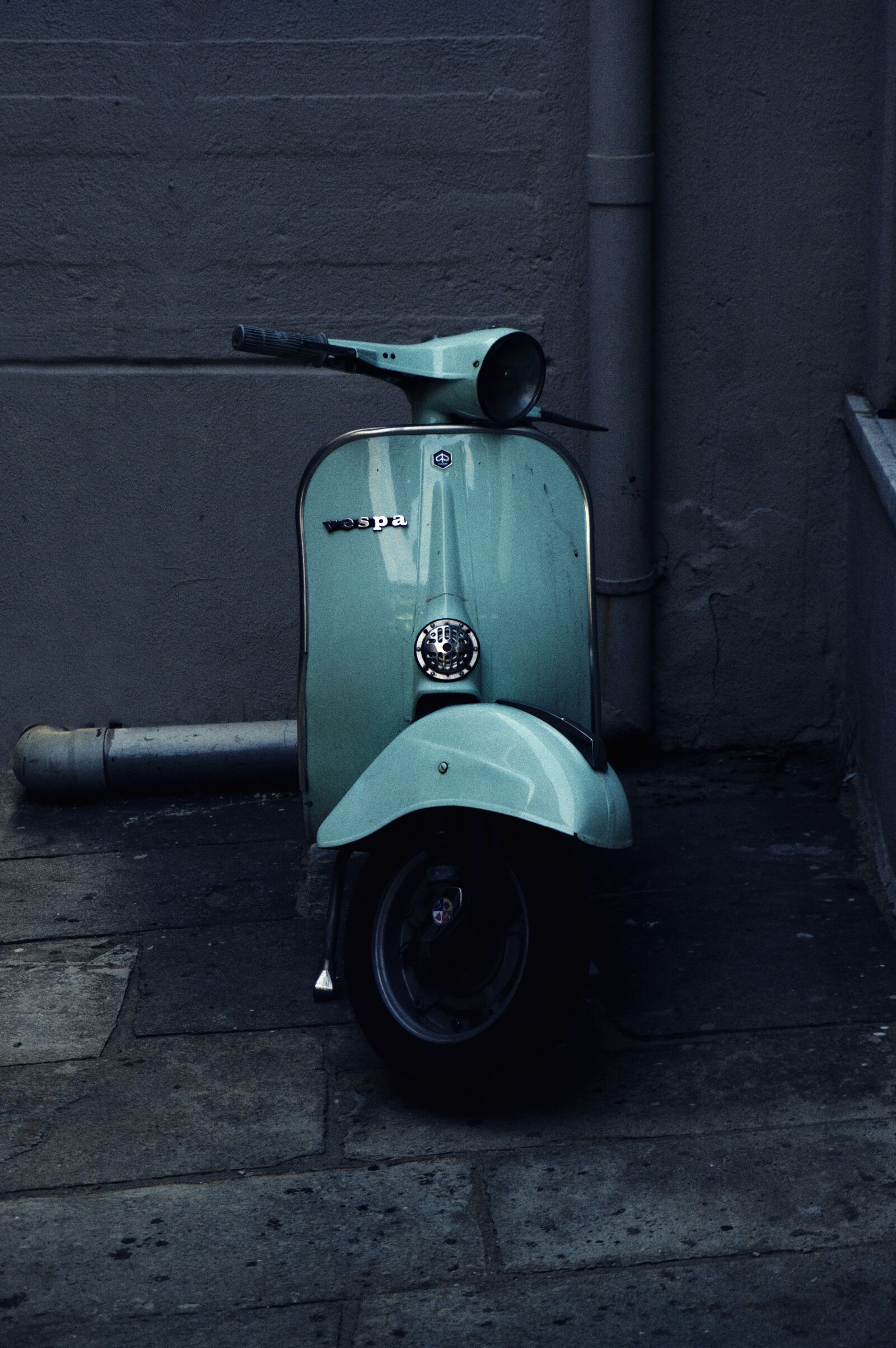 Sony a6000 sample photo. Vespa, bike, cult photography