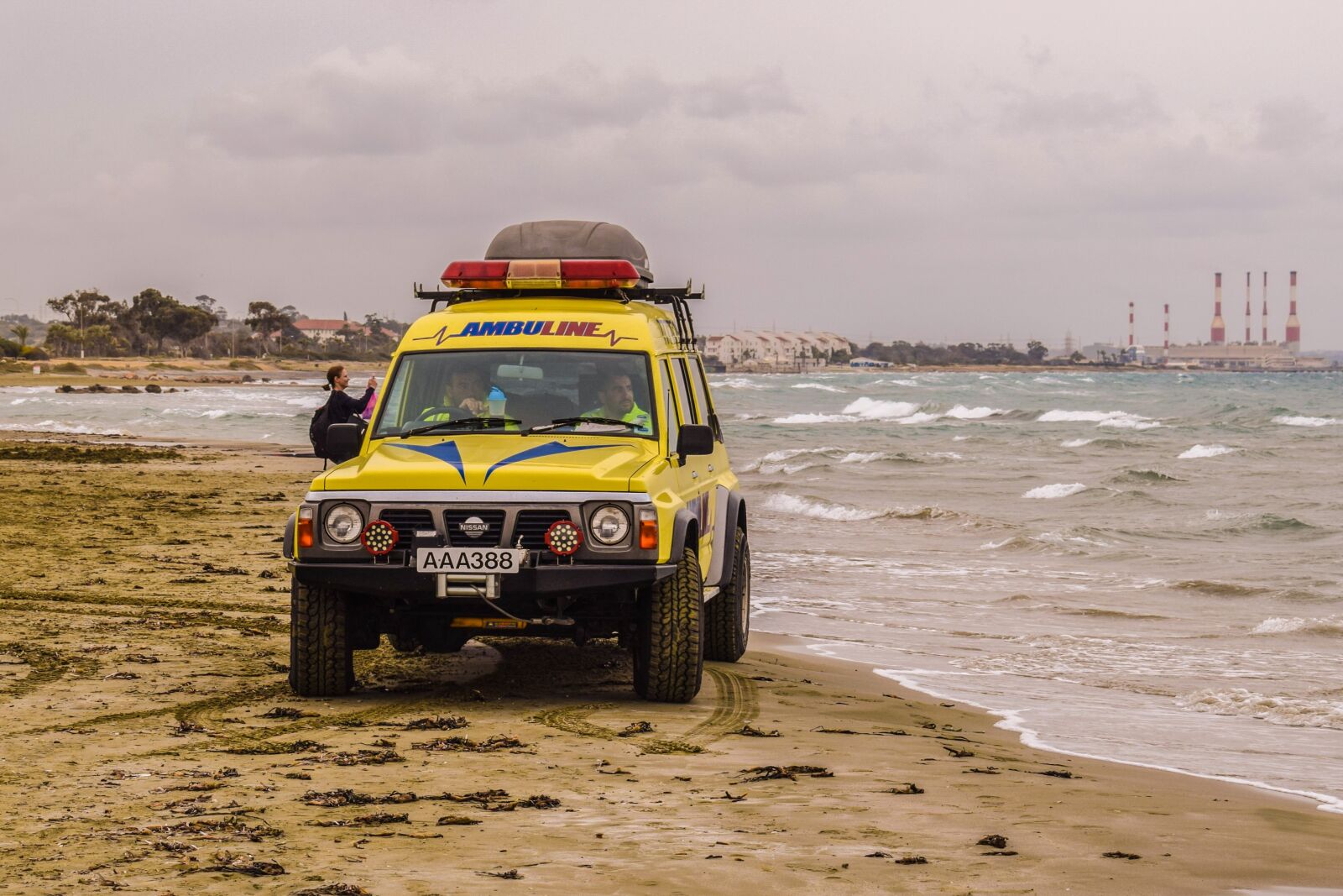 Nikon D3300 sample photo. Ambulance, patrol, beach photography