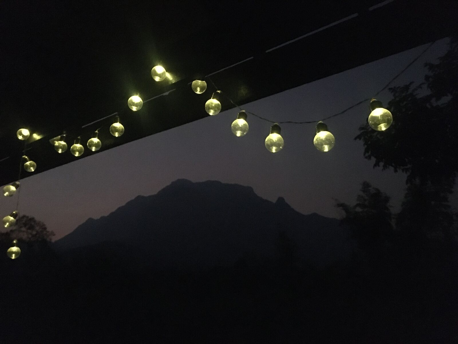 iPhone 6s back camera 4.15mm f/2.2 sample photo. Lights in front of photography