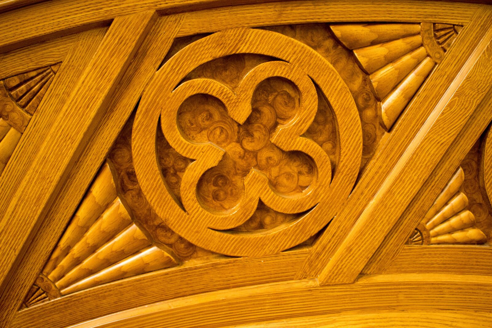 Canon EOS 600D (Rebel EOS T3i / EOS Kiss X5) sample photo. Woodwork, inlay, wood photography