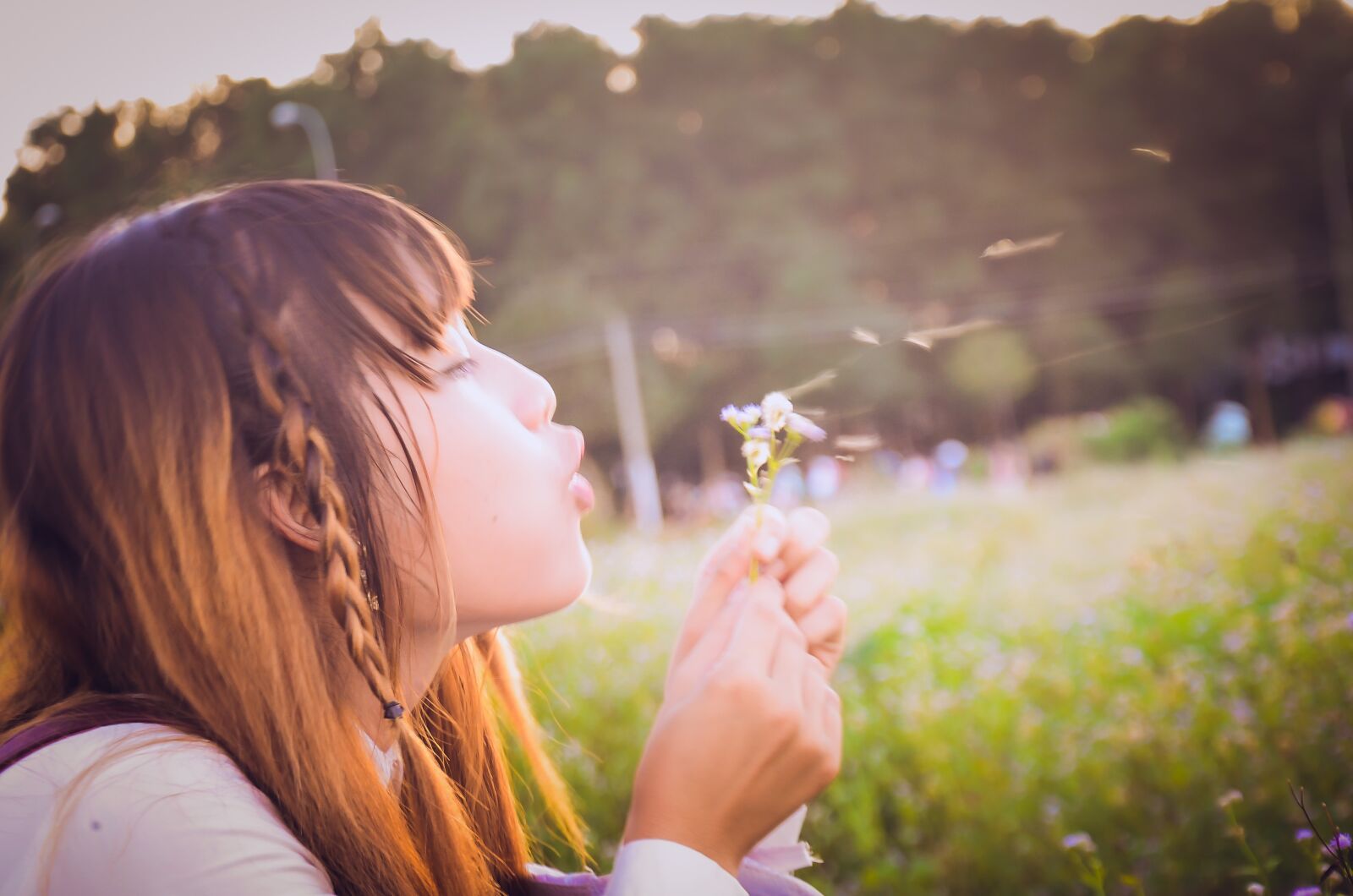 Nikon D5100 sample photo. Youth, girl, dreamy photography
