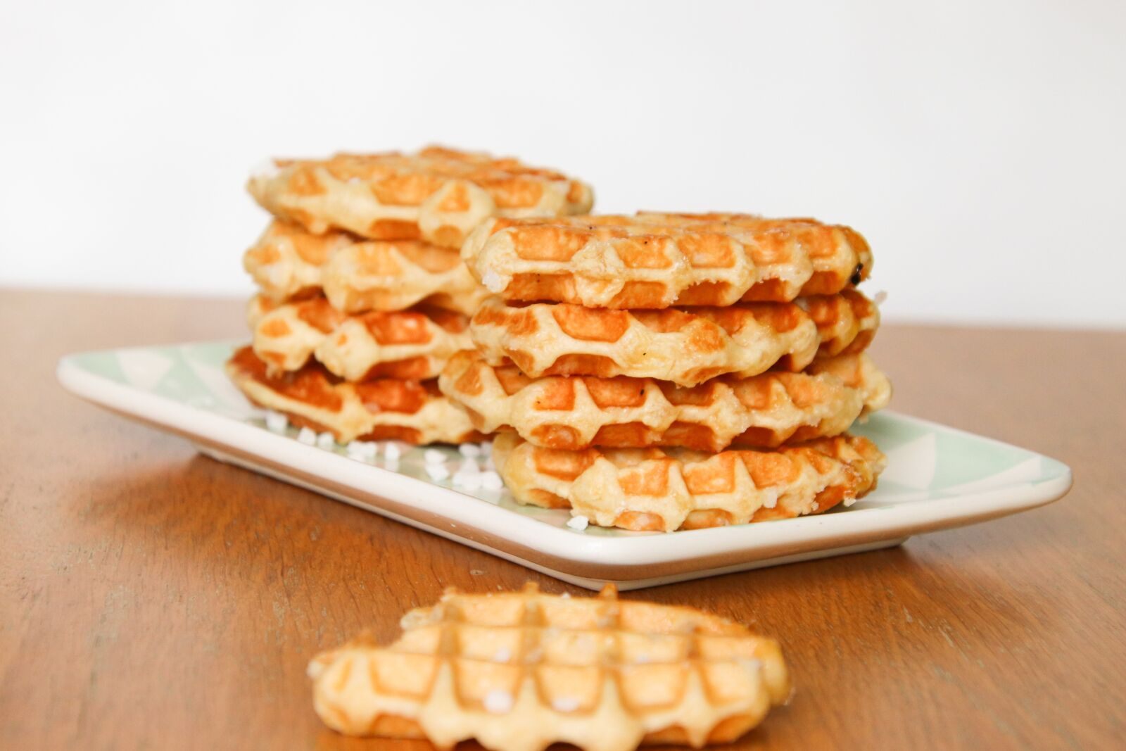 Canon EOS 800D (EOS Rebel T7i / EOS Kiss X9i) sample photo. Waffles, liege waffle, breackfast photography