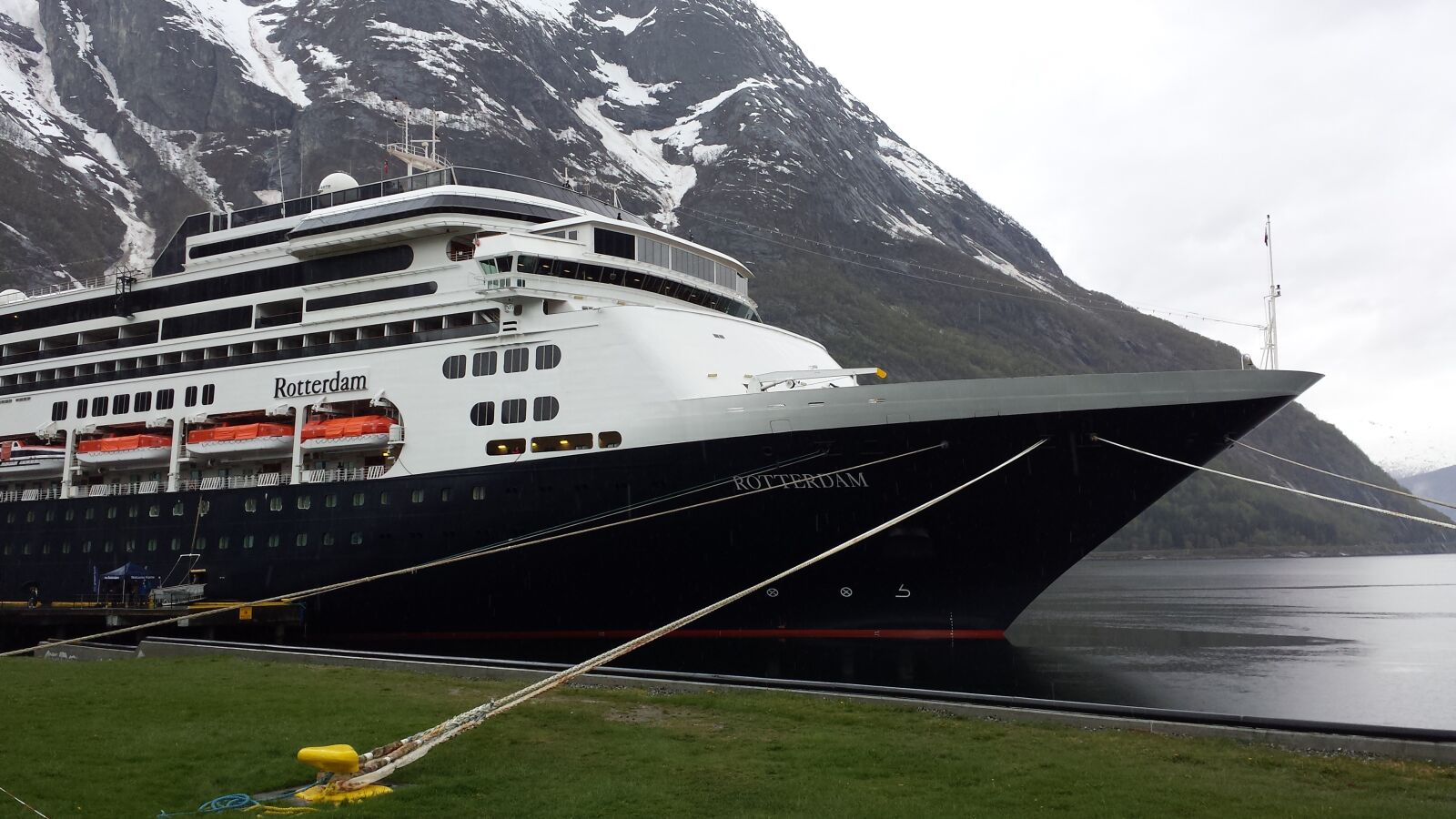 Samsung Galaxy S4 sample photo. Ship, cruise, holiday photography