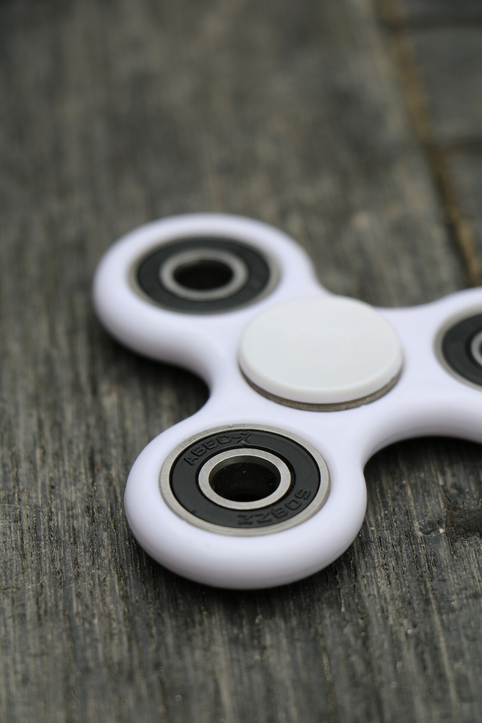 Canon EOS 750D (EOS Rebel T6i / EOS Kiss X8i) sample photo. Fidget spinner, fidget, spinner photography