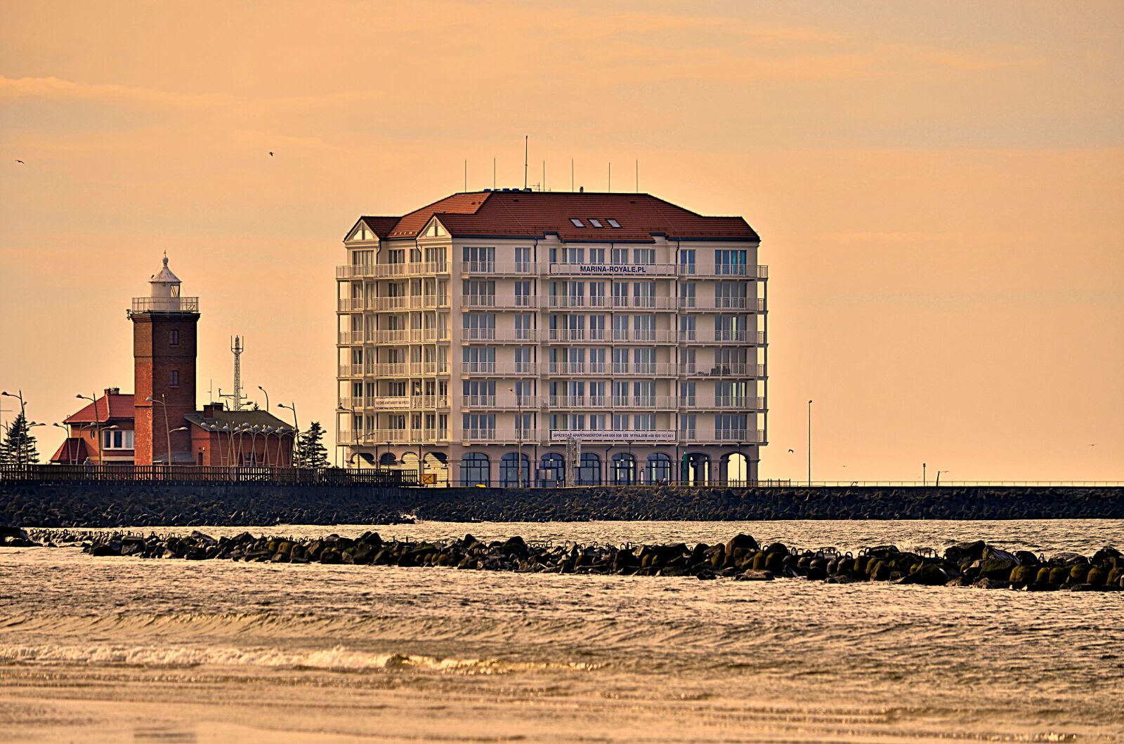 Nikon D5100 sample photo. Hotel, sea, baltic states photography