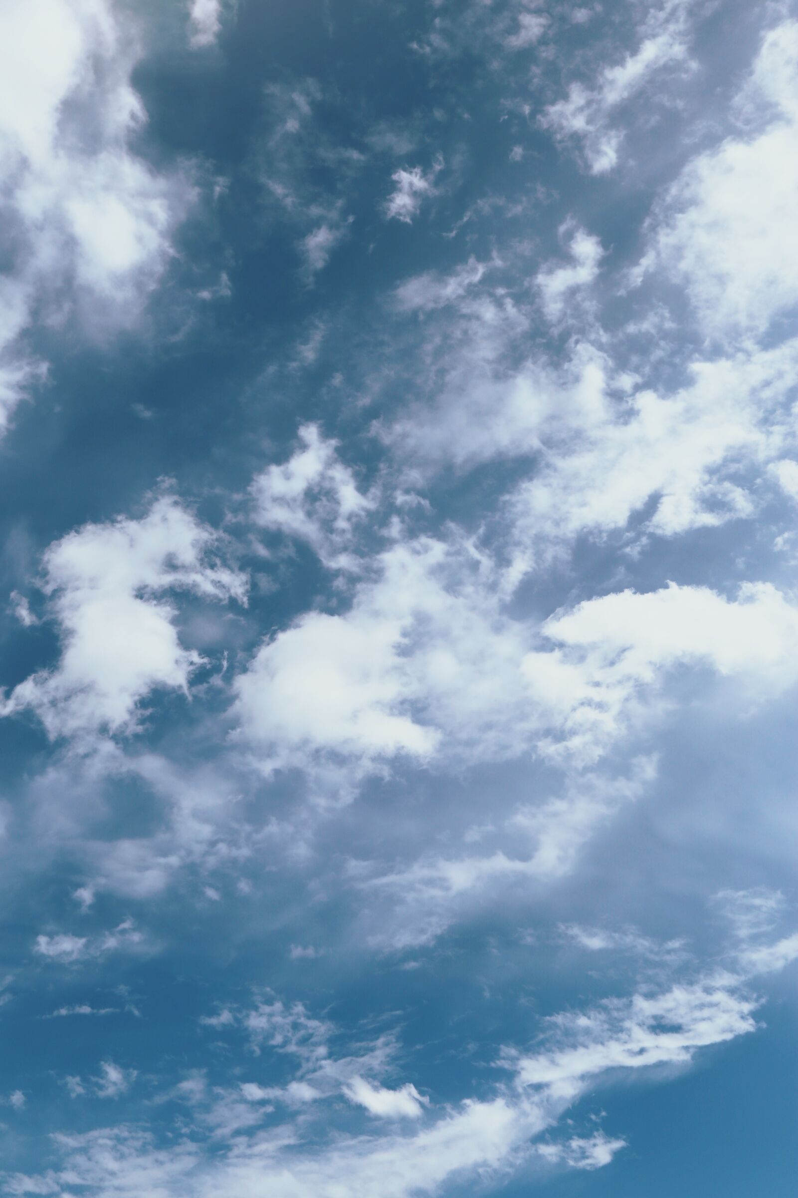 Canon EOS 6D + Canon EF 24-105mm F4L IS USM sample photo. Cloud, blue sky, white photography