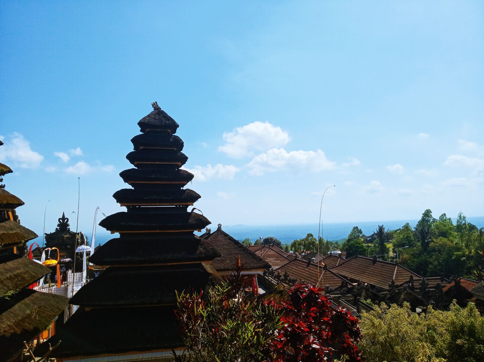 Xiaomi Redmi 6 sample photo. Balinese temple, culture, with photography