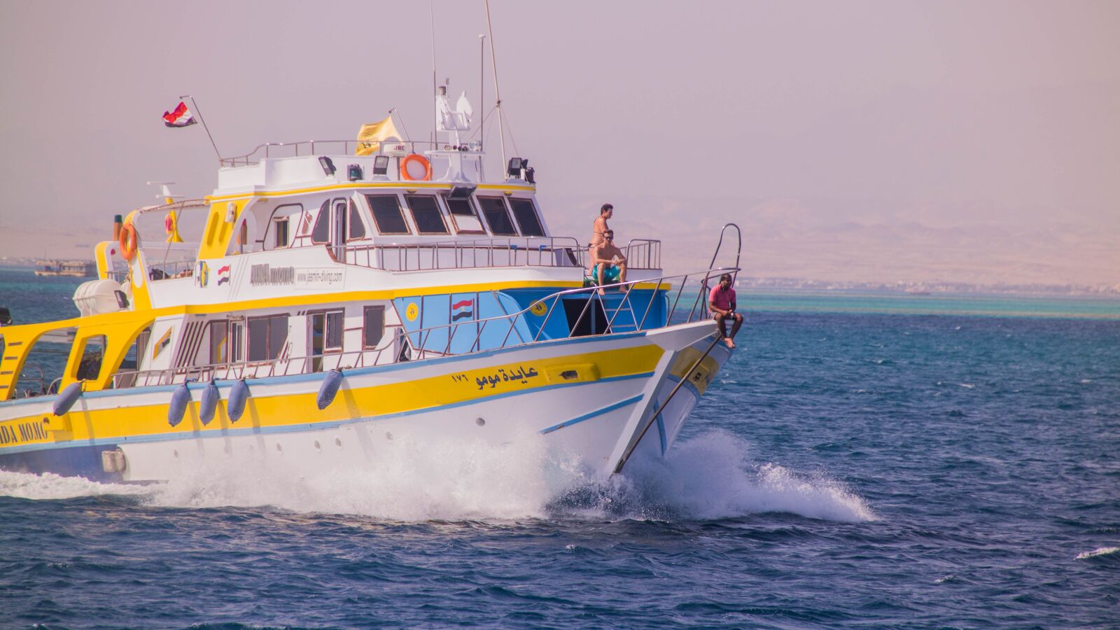 Canon EOS M sample photo. Boat, exotic, sea photography
