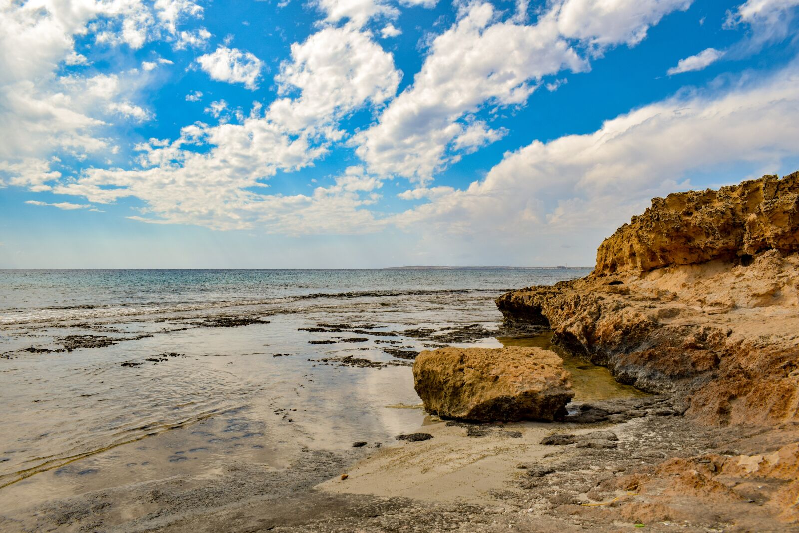 Nikon D3300 sample photo. Rocky coast, beach, rock photography