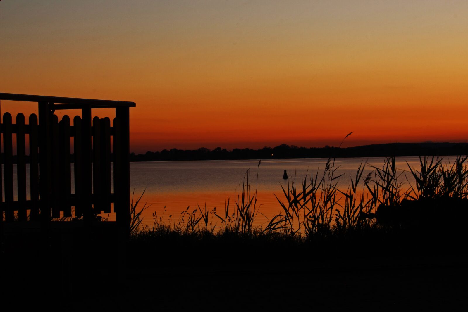 Canon EOS 700D (EOS Rebel T5i / EOS Kiss X7i) sample photo. Sunset, summer, nature photography