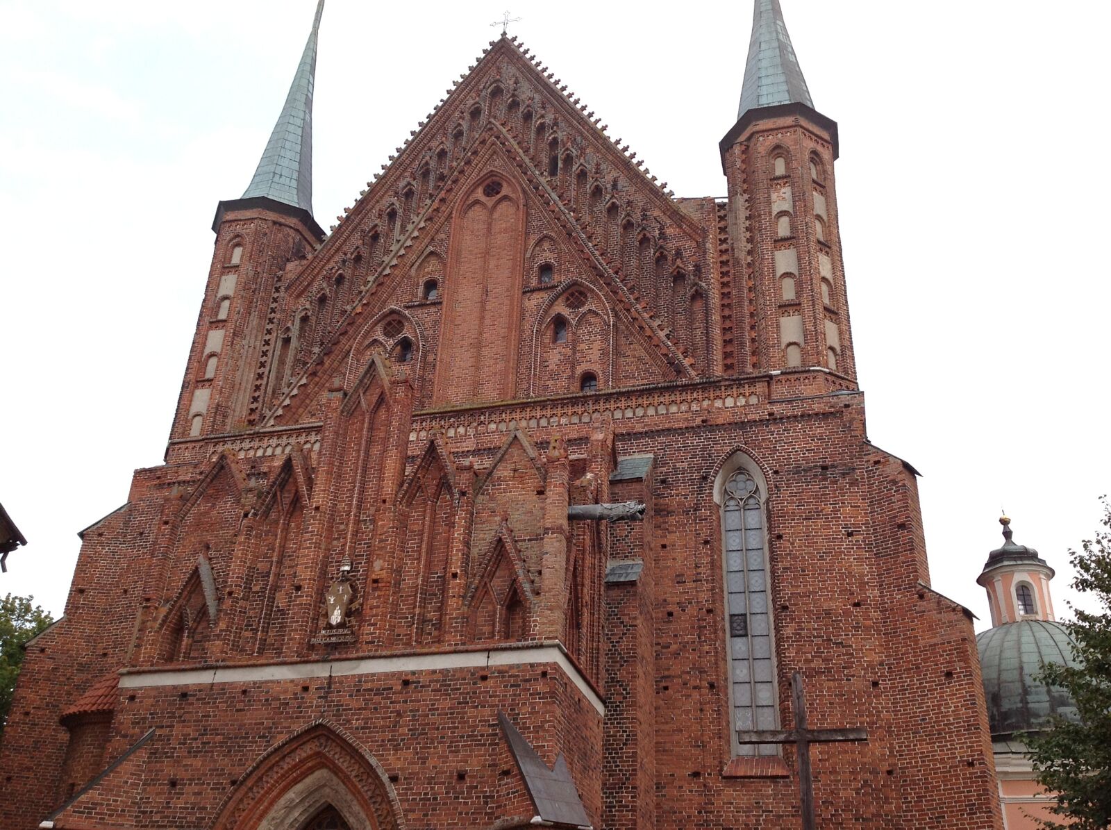 Apple iPad sample photo. Poland, church, old photography