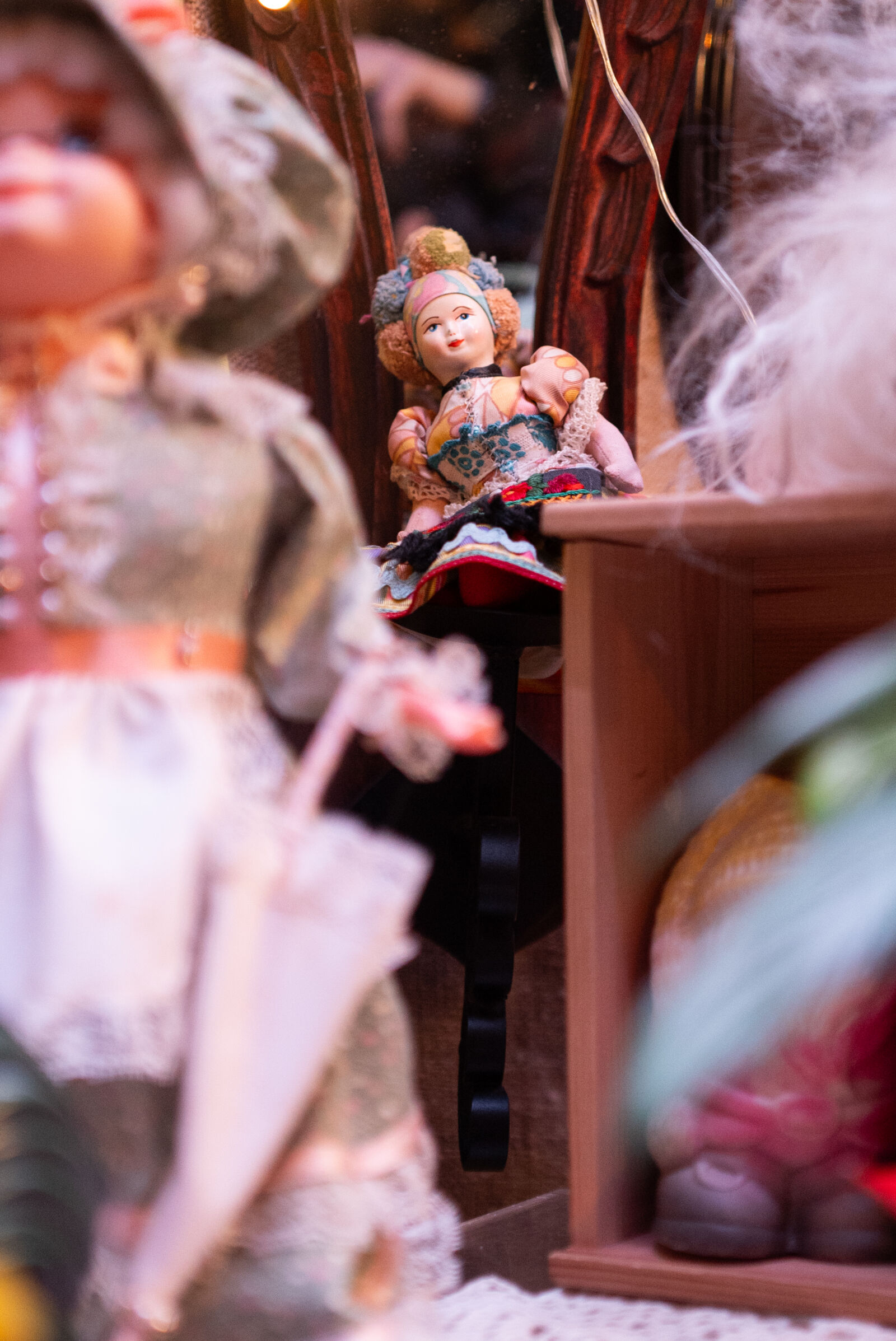 SUMMILUX 1:1.7/28 ASPH. sample photo. Window decoration photography