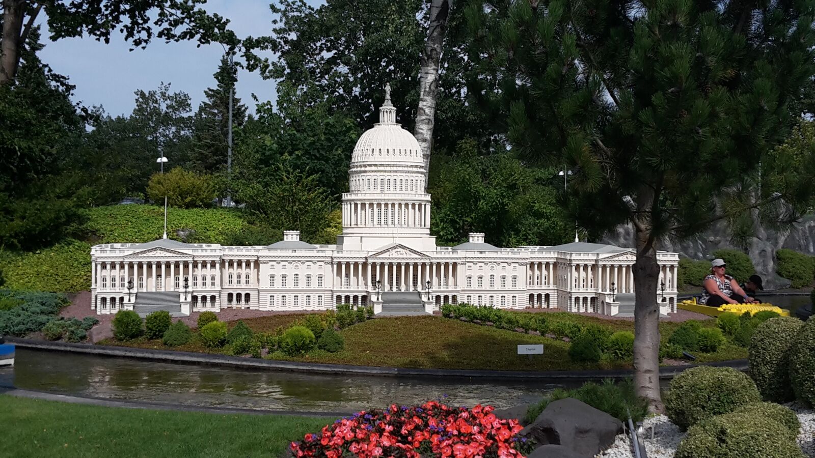 Samsung Galaxy S5 Mini sample photo. Legoland, denmark, summer vacation photography